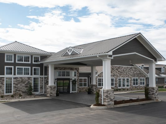 Front entrance of The Willows at Harrodsburg