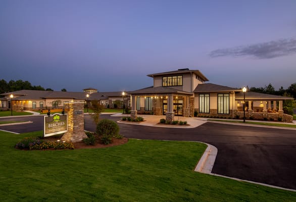 Exterior view of The Birches at Villa Rica at dusk