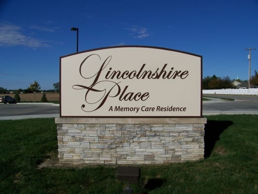 Sign for Lincolnshire Place, a memory care residence