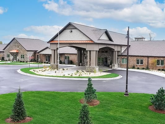 Exterior view of Cedarhurst of Frankfort entrance