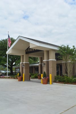 Front entrance of Zachary Manor Nursing and Rehabilitation Center