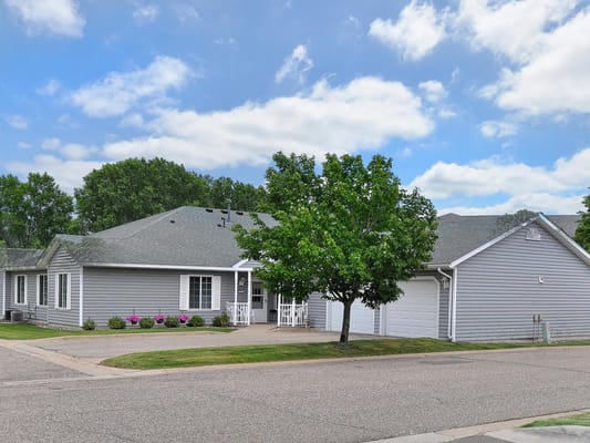 Exterior view of Carefree Cottages of Maplewood