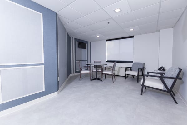 Royal Suites Health Care & Rehabilitation