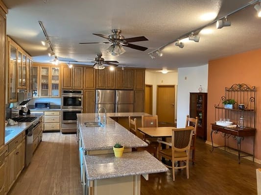 Elite Care Adams – Hood