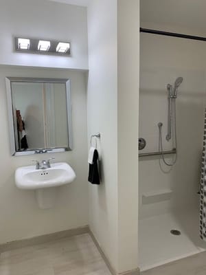 Apex Oaks at Clear Lake Assisted Living