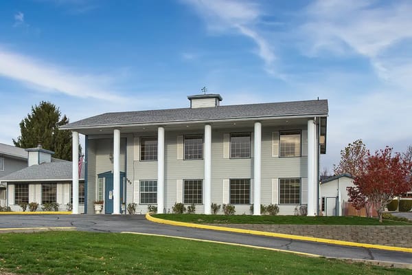 Exterior view of Wenatchee Senior Living building