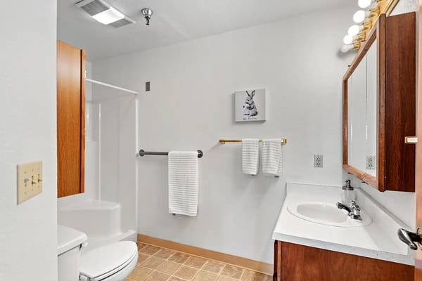 Colonial Vista Senior Living