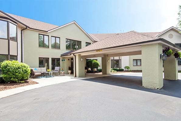 Exterior view of the LakeHouse New Holstein entrance