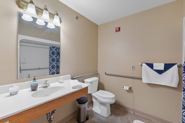 LakeHouse Chippewa Falls