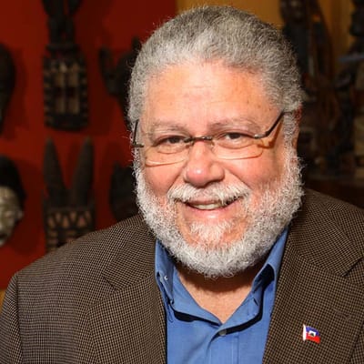 Saint Johns on the Lake Central Tower