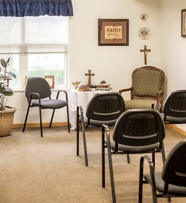 Interior of a common area with chairs and decorations