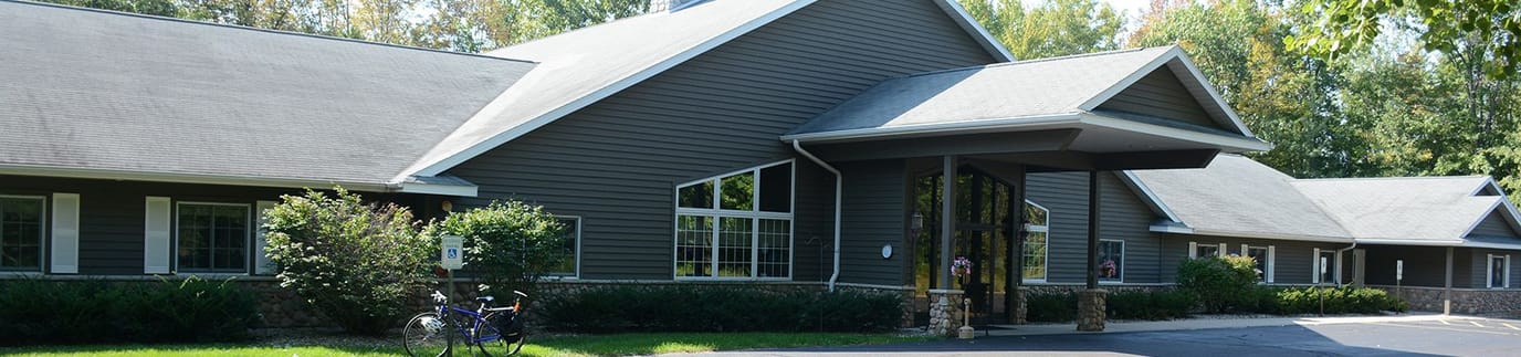 Exterior view of North Crest Assisted Living building
