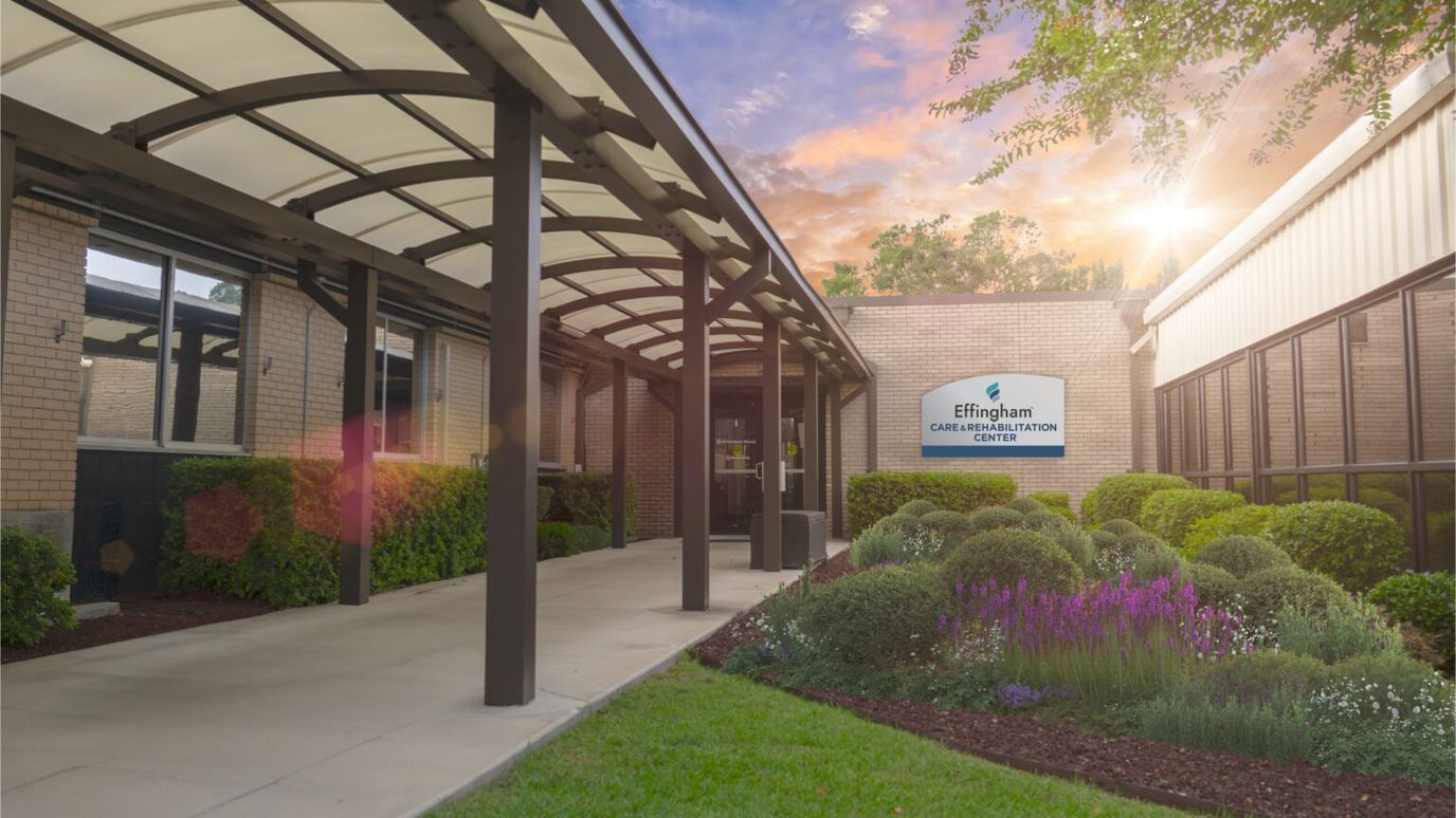 Effingham Care & Rehabilitation Center, Nursing Home in Springfield, GA — Entrance of Effingham Care & Rehabilitation Center with landscaping