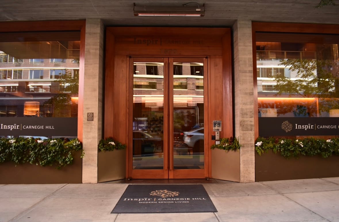 Exterior view of Inspīr Carnegie Hill entrance