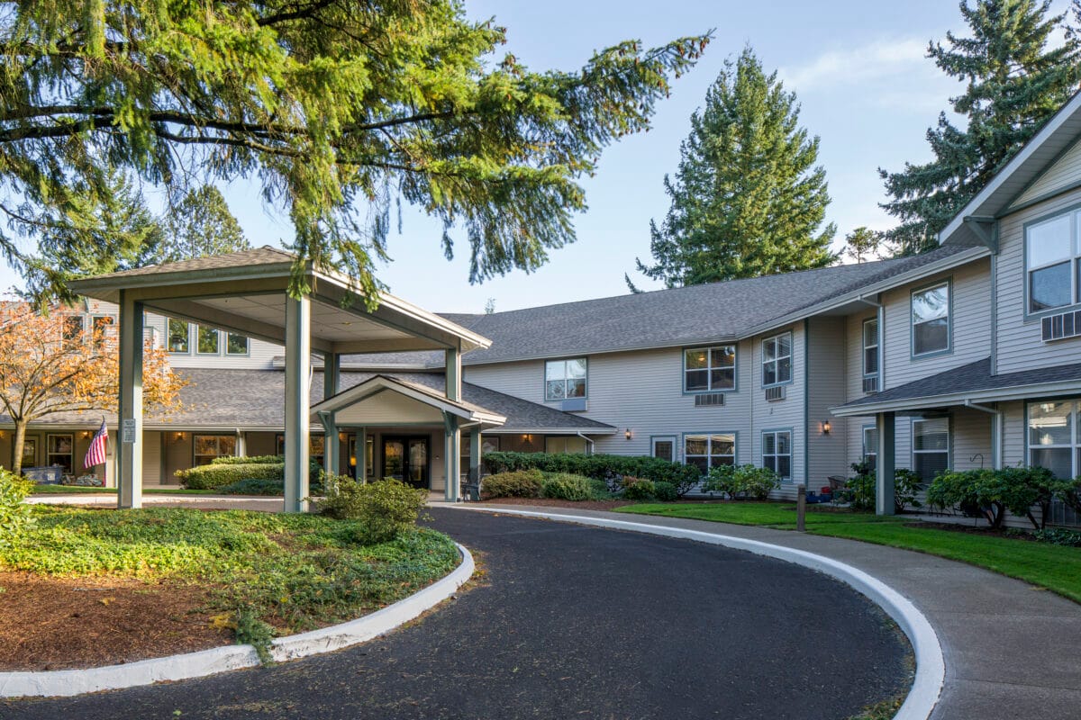 Front view of Markham House Assisted Living building