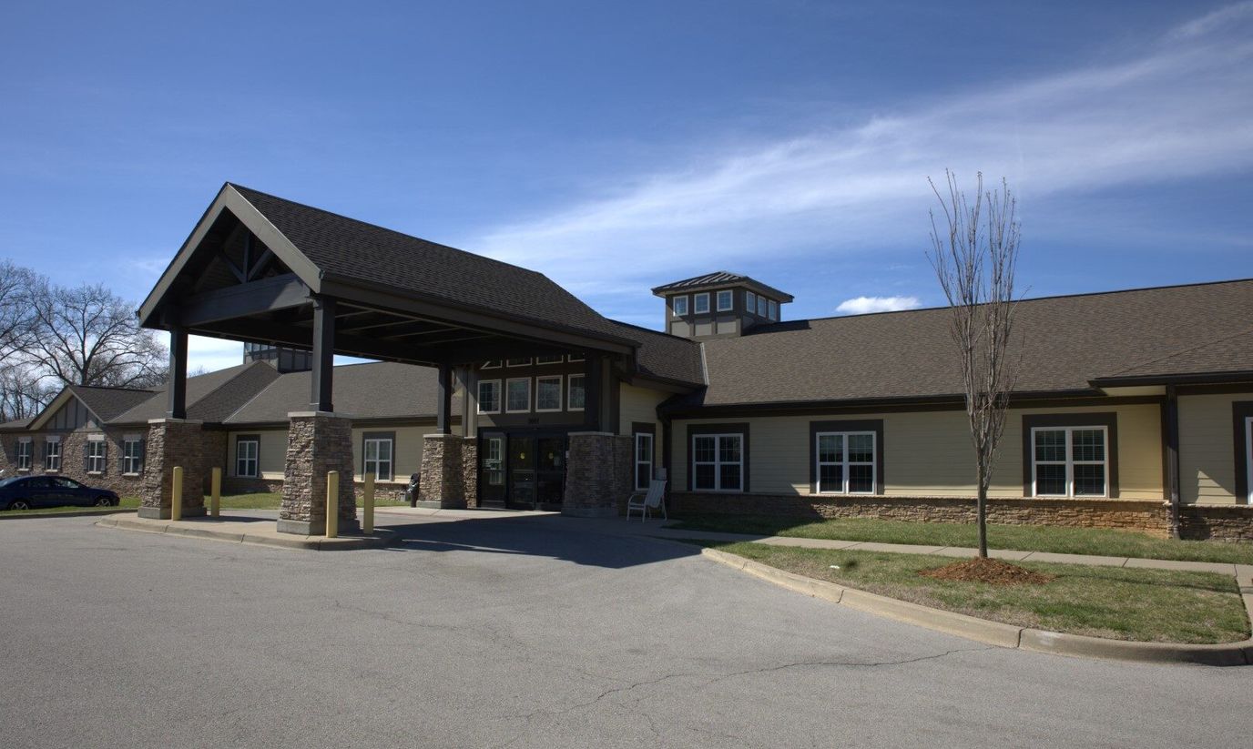 Front entrance of The Willows at Springhurst facility