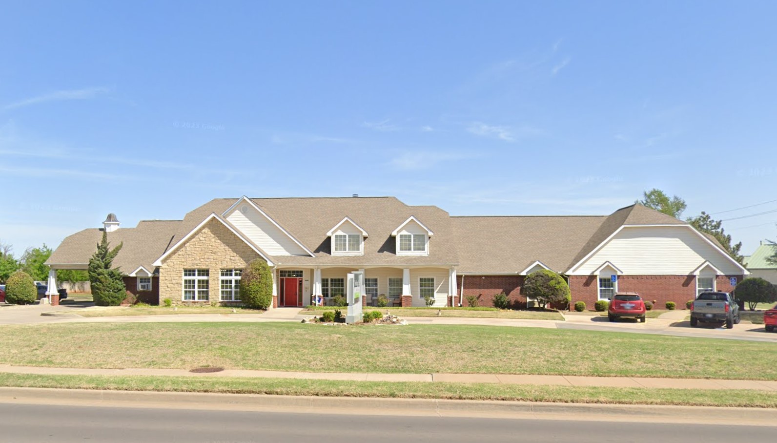 Exterior view of Northhaven Place assisted living facility