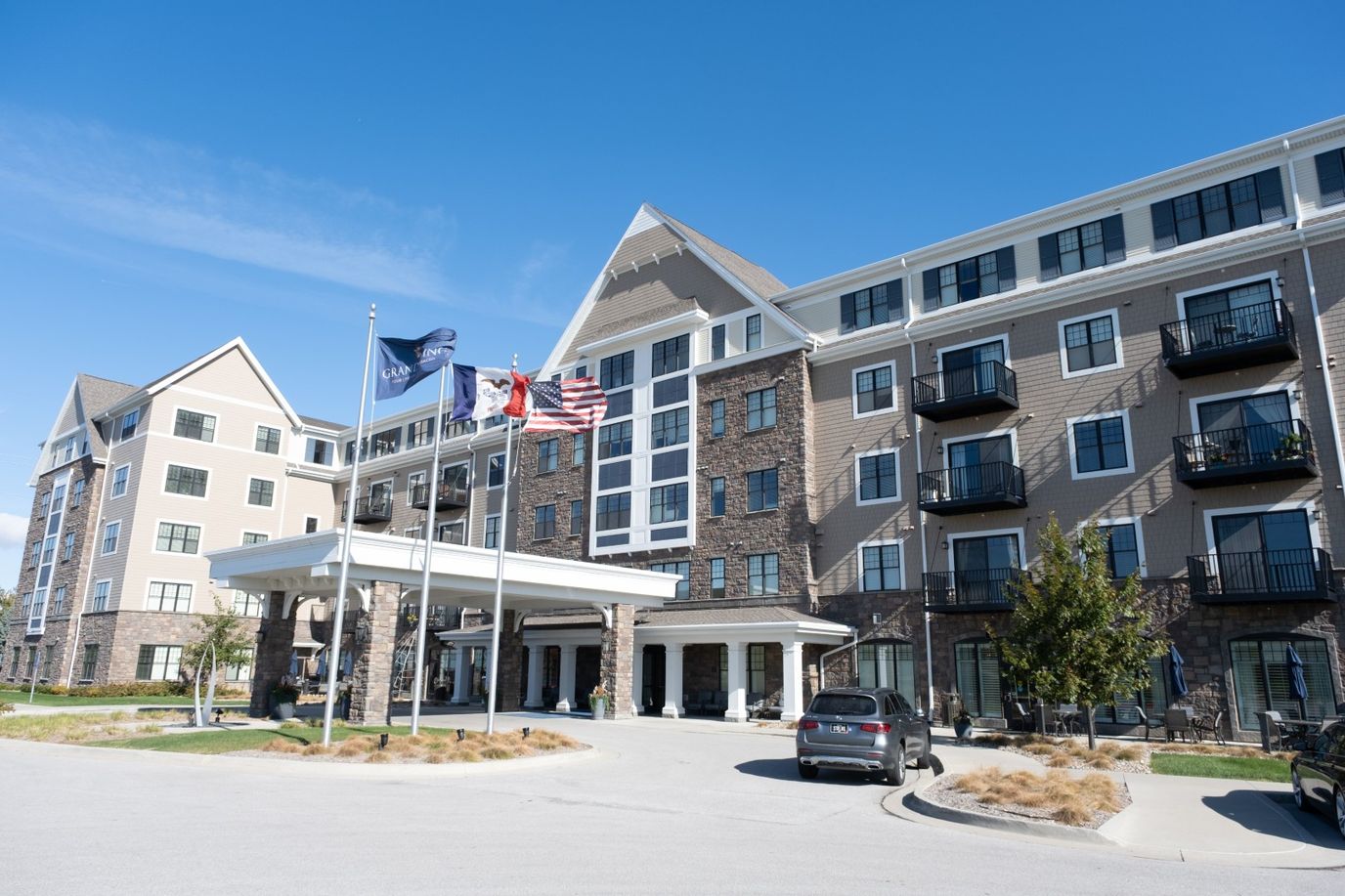 Exterior view of Grand Living At Tower Place