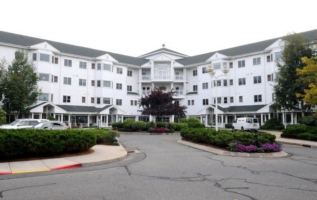 Exterior view of Loomis Lakeside at Reeds Landing