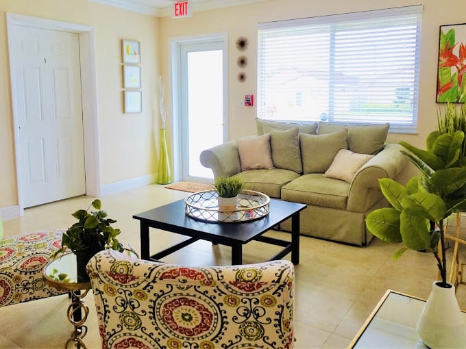 Bright and inviting common area with seating