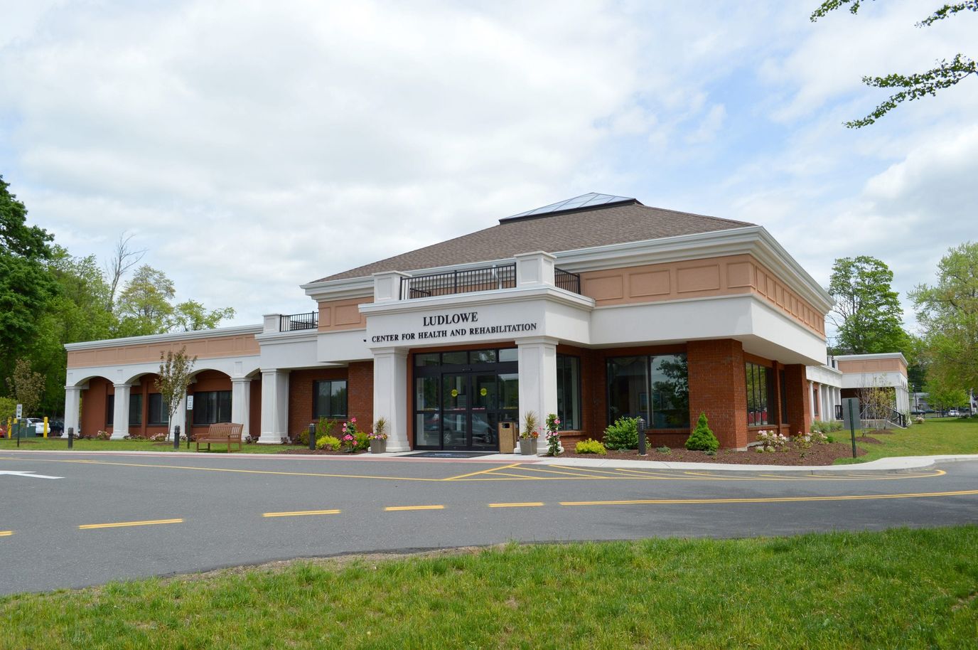 Exterior view of Ludlowe Center for Health and Rehabilitation