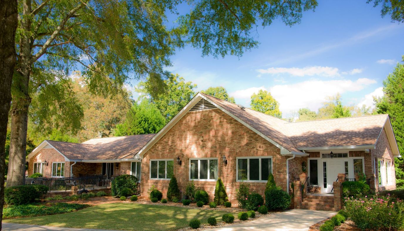 Exterior view of the Mayfield Oaks facility