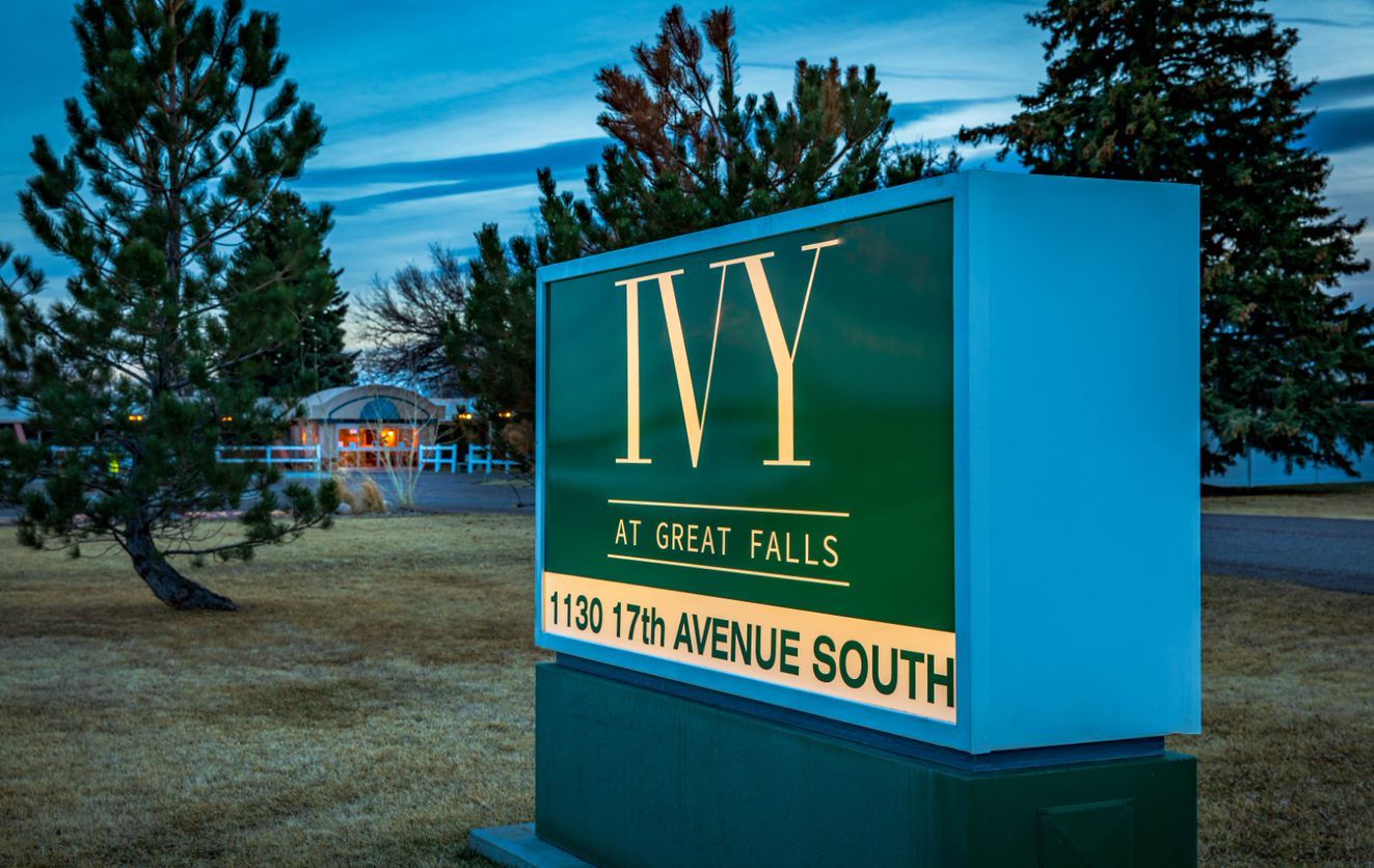 Facility logo sign at The Ivy at Great Falls