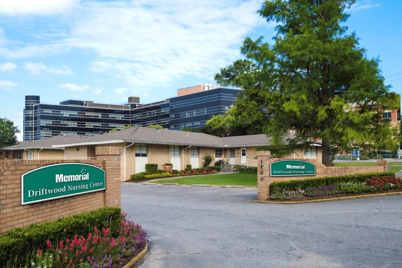 Exterior view of Memorial Driftwood Nursing Center