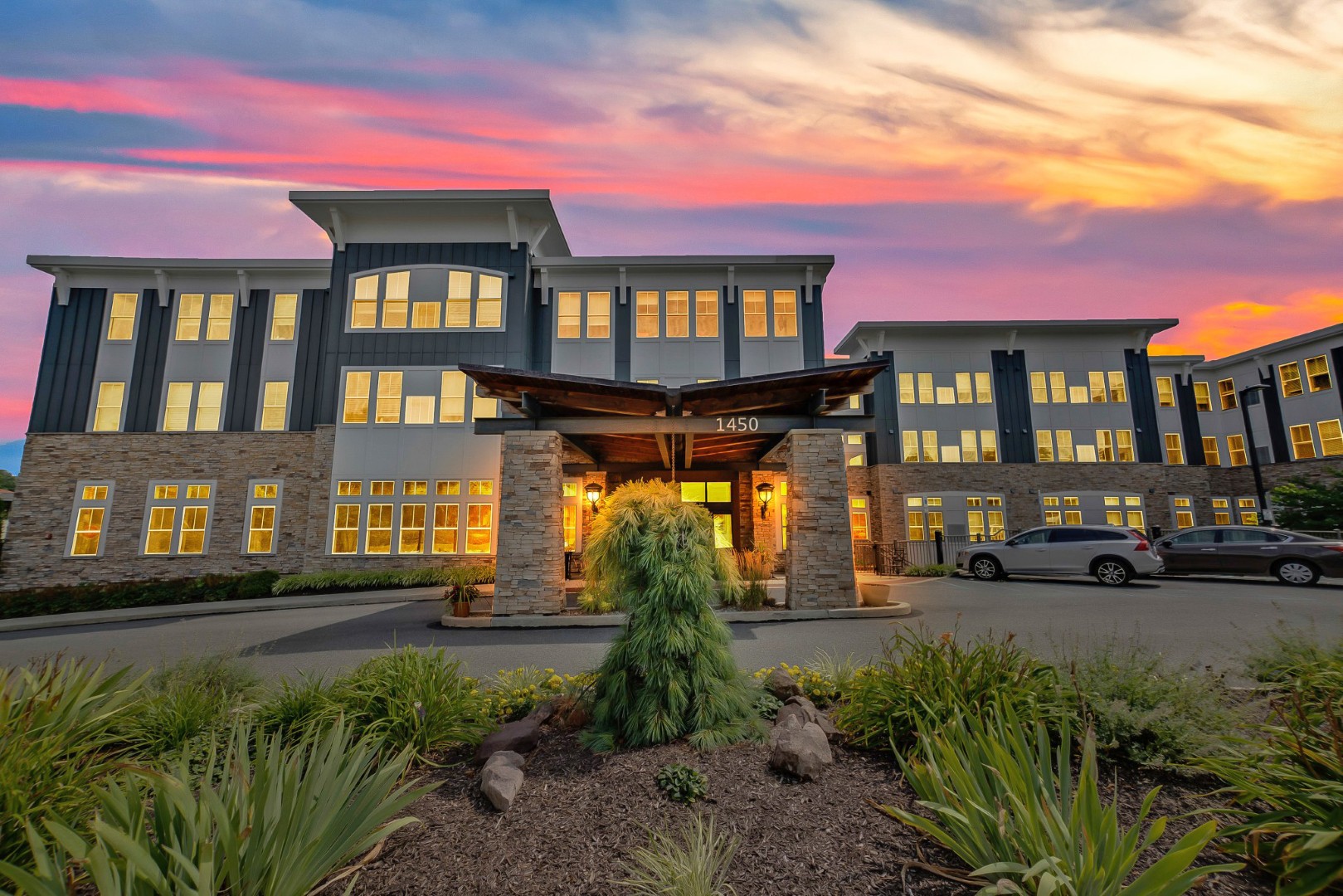 Exterior view of Daylesford Crossing at sunset