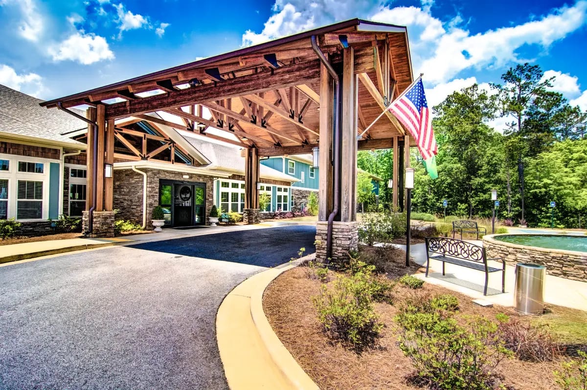 Exterior view of Oaks at Grove Park entrance