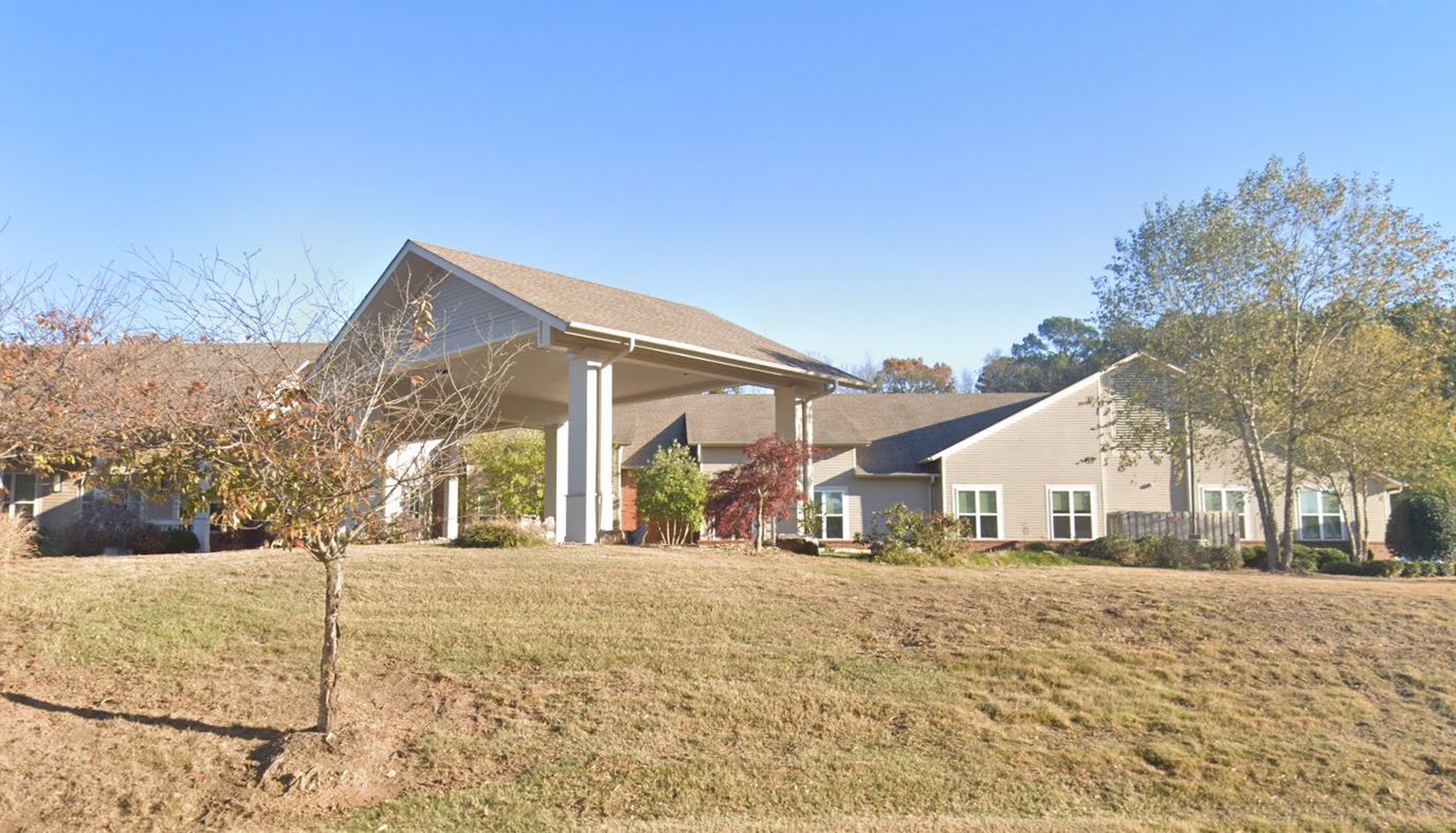 Exterior view of Avenir Memory Care at Little Rock