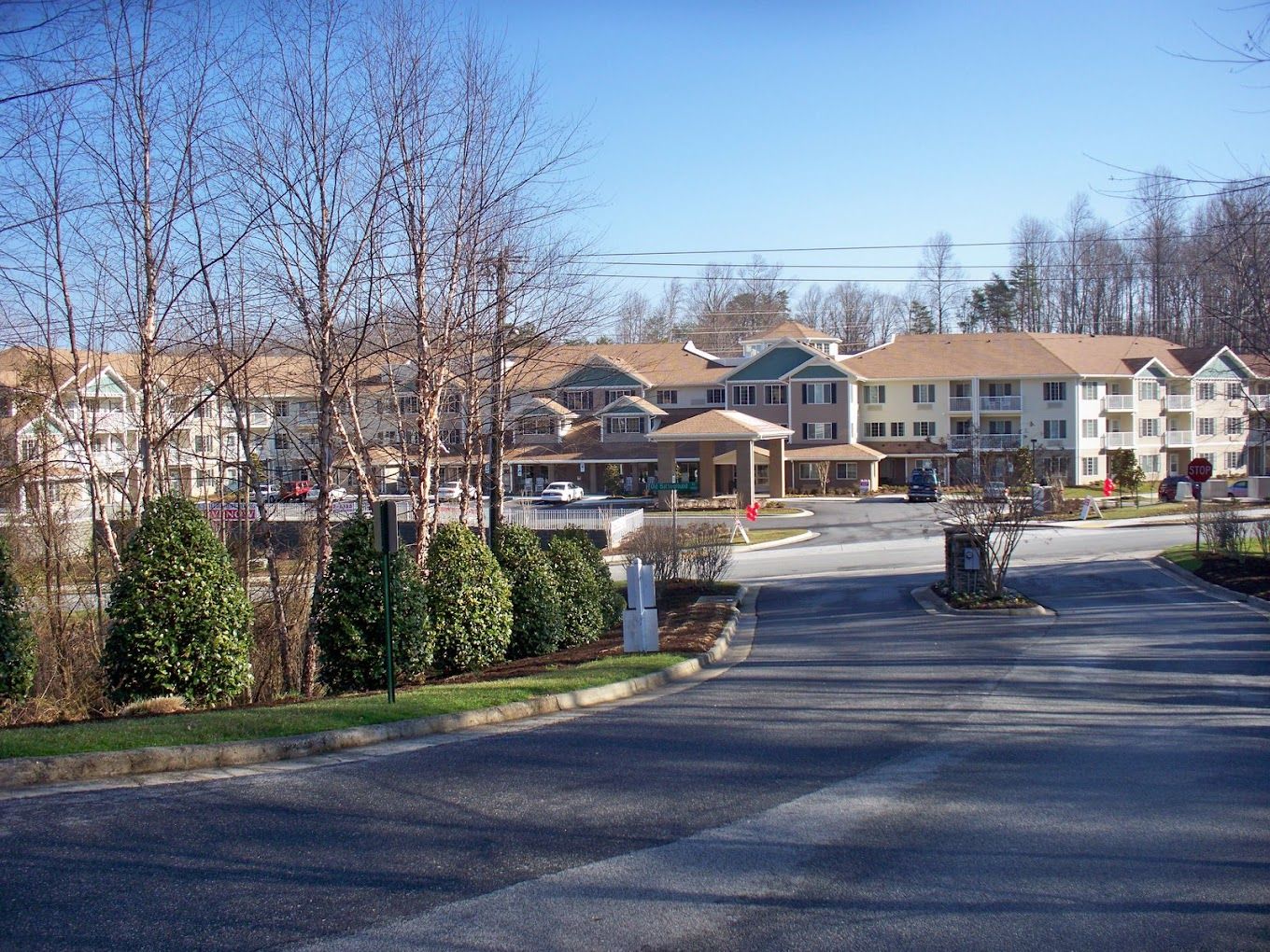 Exterior view of Carolina Estates Gracious Retirement Living