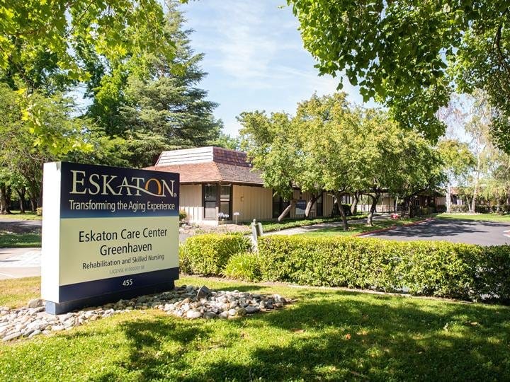 Exterior view of Eskaton Care Center Greenhaven