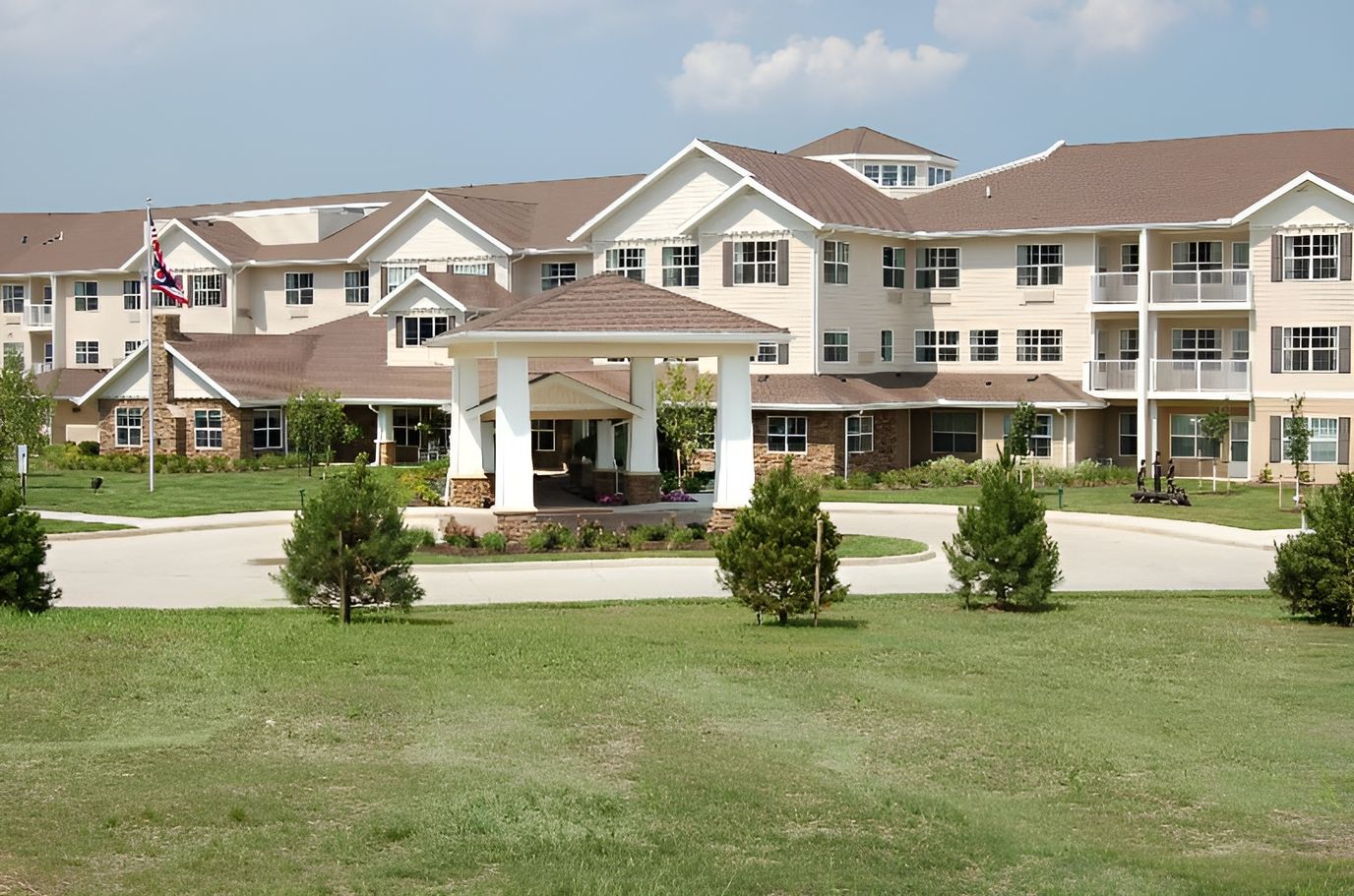 Exterior view of Parker Place Gracious Retirement Living