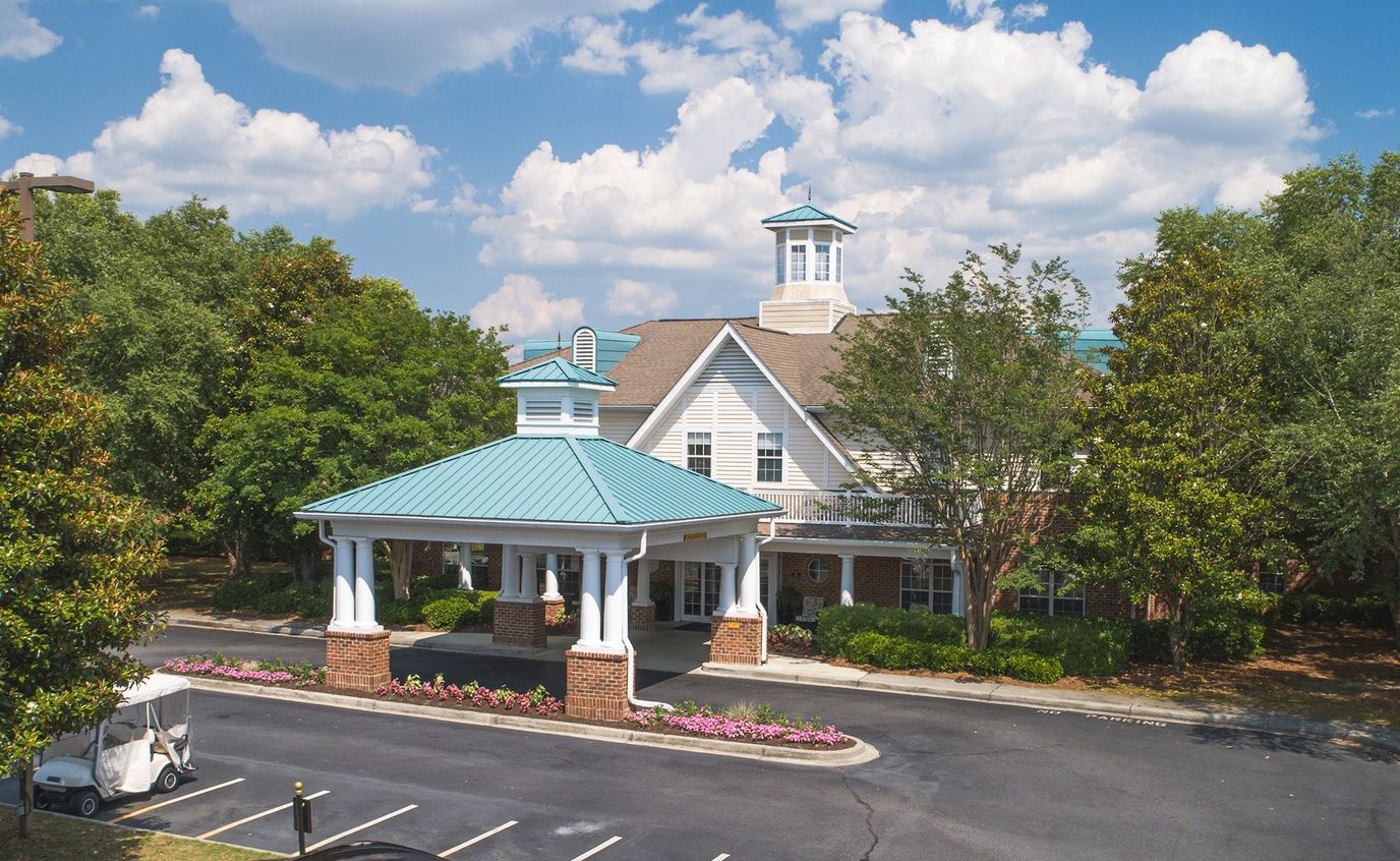 Exterior view of Wildewood Downs Retirement Community