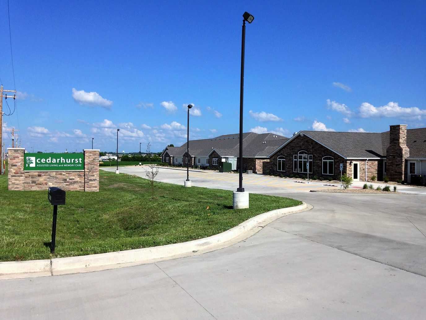 Exterior view of Cedarhurst facility entrance
