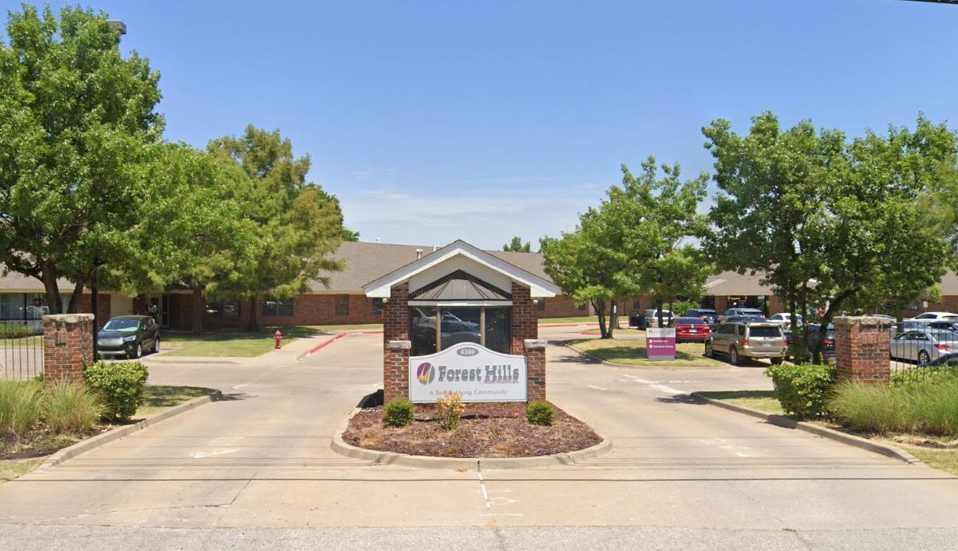 Entrance view of Forest Hills Assisted Living facility