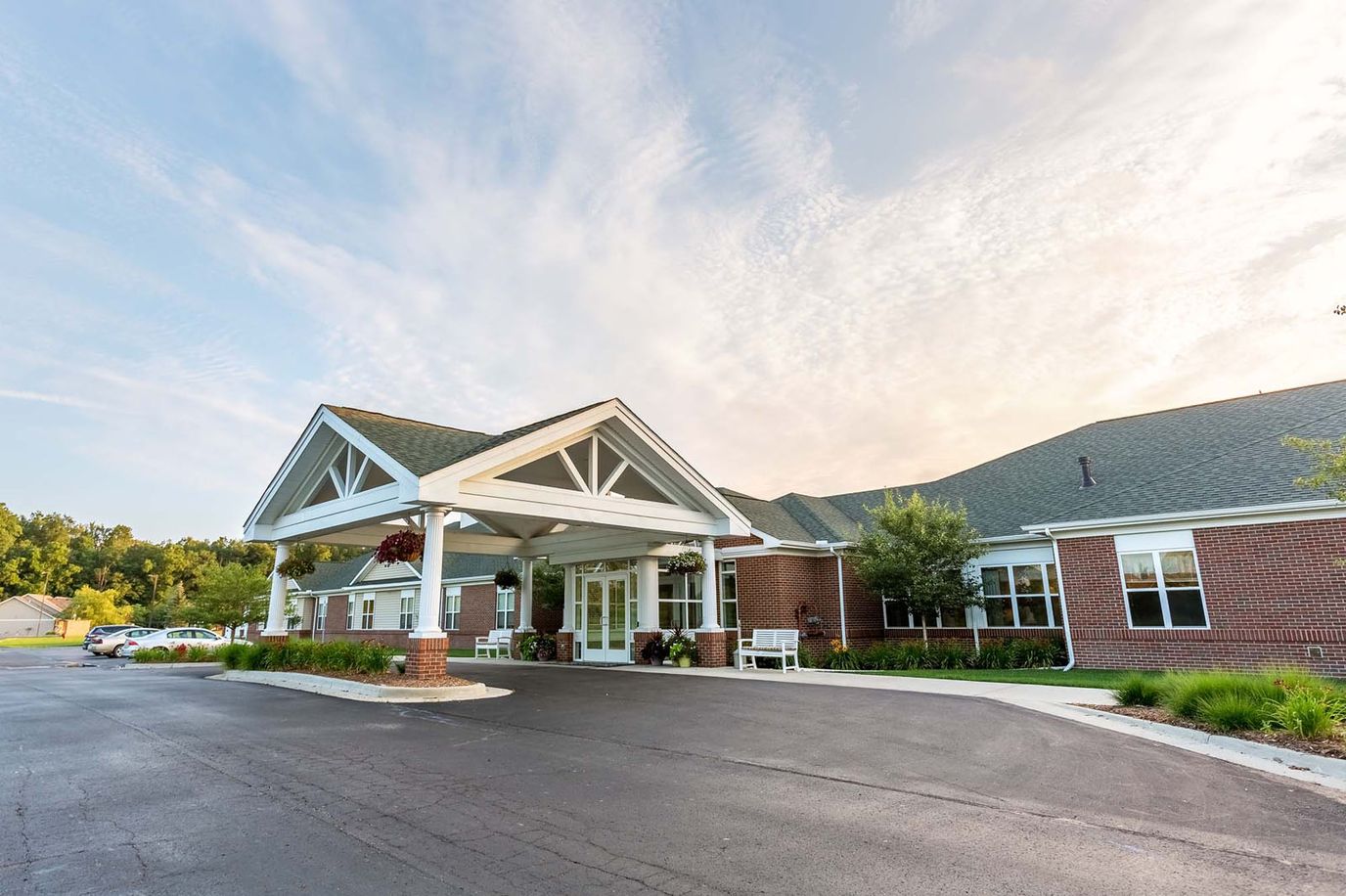 Exterior view of Independence Village of Grand Ledge