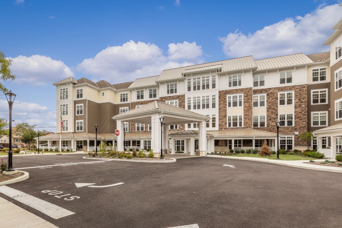 Exterior view of Sunrise of New Dorp facility entrance