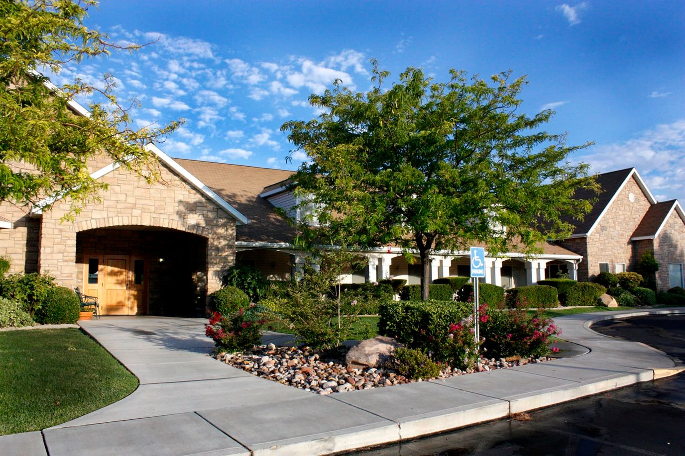 Exterior view of Ridgeview Gardens Assisted Living entrance