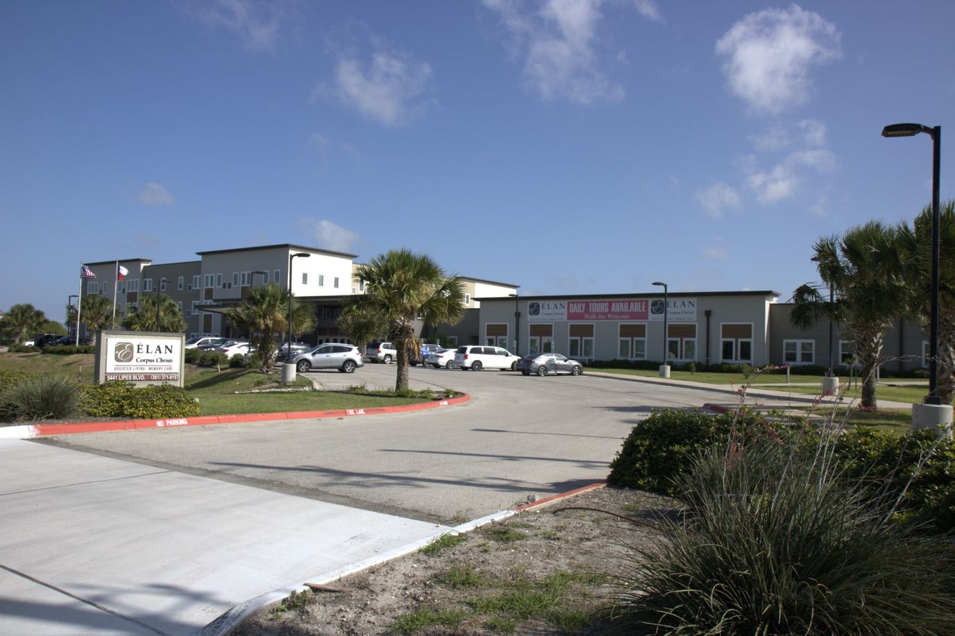 Front exterior view of Elan Corpus Christi