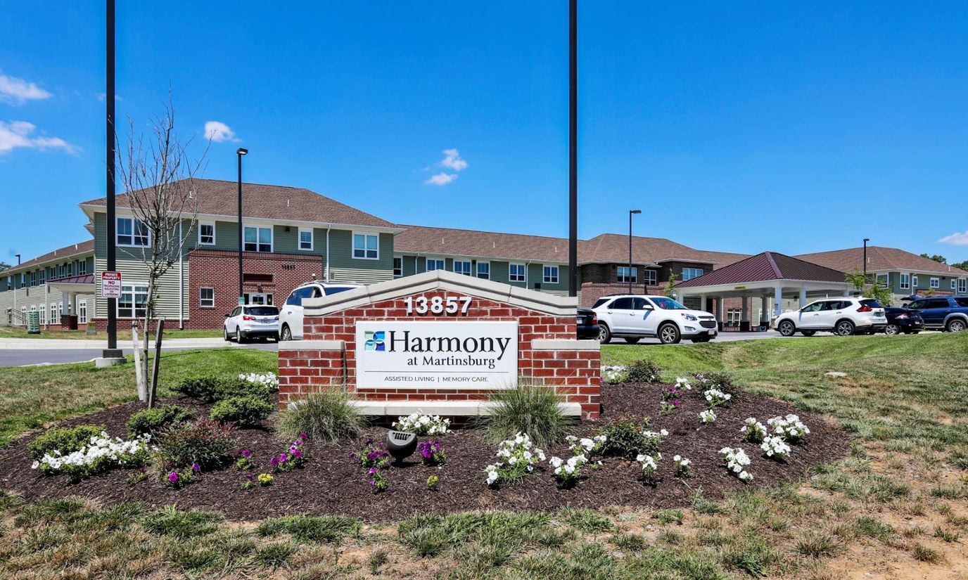 Exterior view of Harmony at Martinsburg with landscaping
