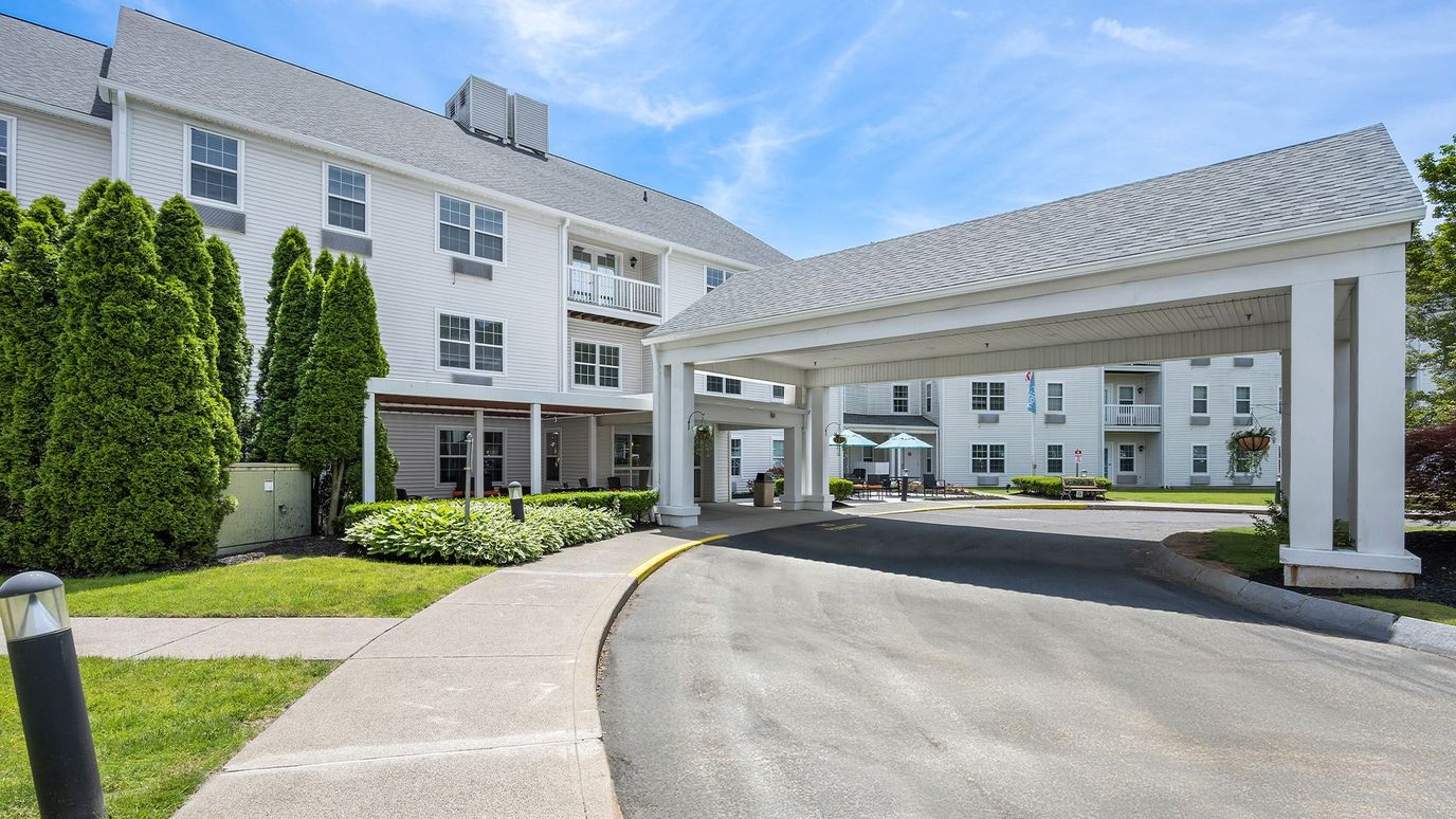 Exterior view of Holiday Lodge at Cold Spring entrance