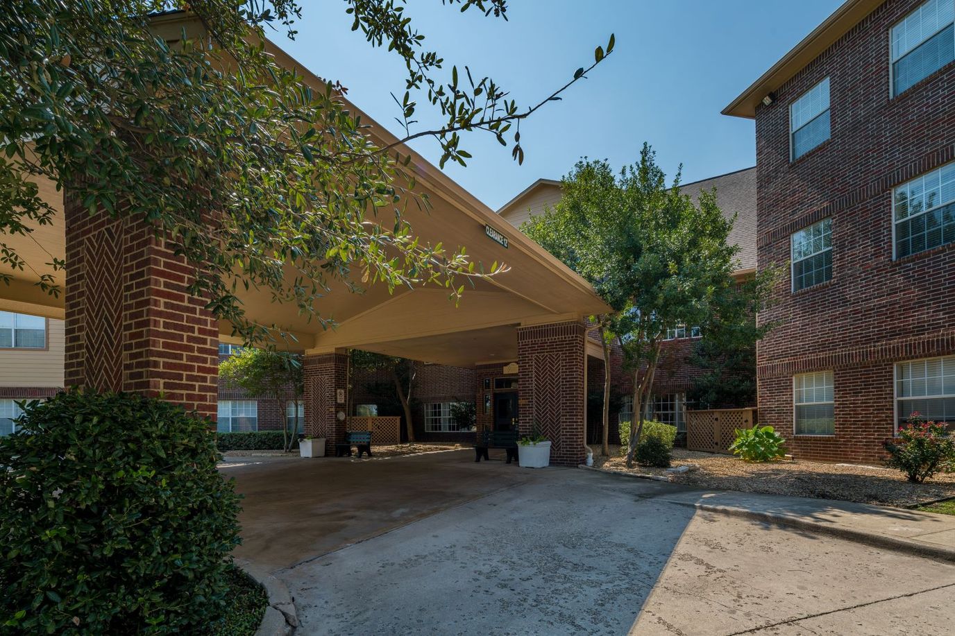 Entrance of Lewisville Estates with outdoor space
