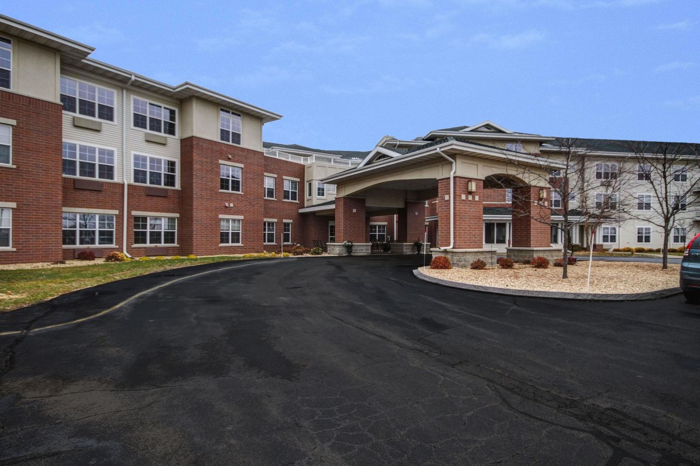 Building exterior of Trustwell Living at Eagle Pointe Place
