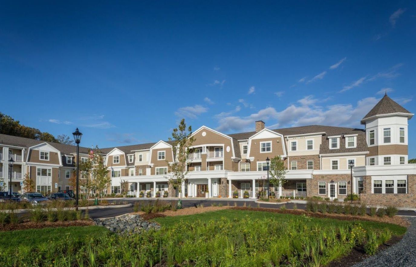 Exterior view of Brightview Rolling Hills with landscaping