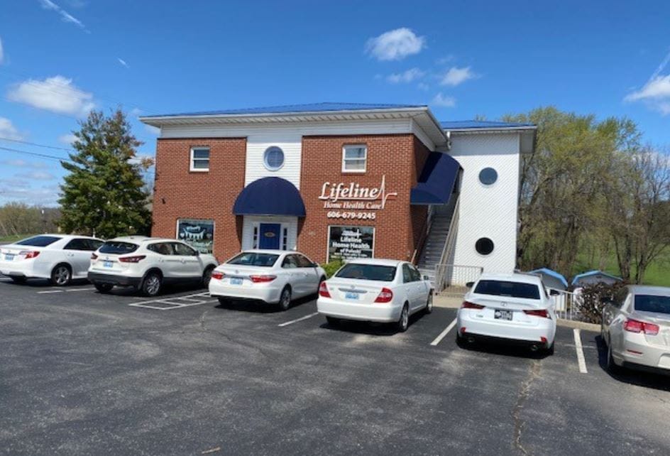 Exterior view of Lifeline Health Care building
