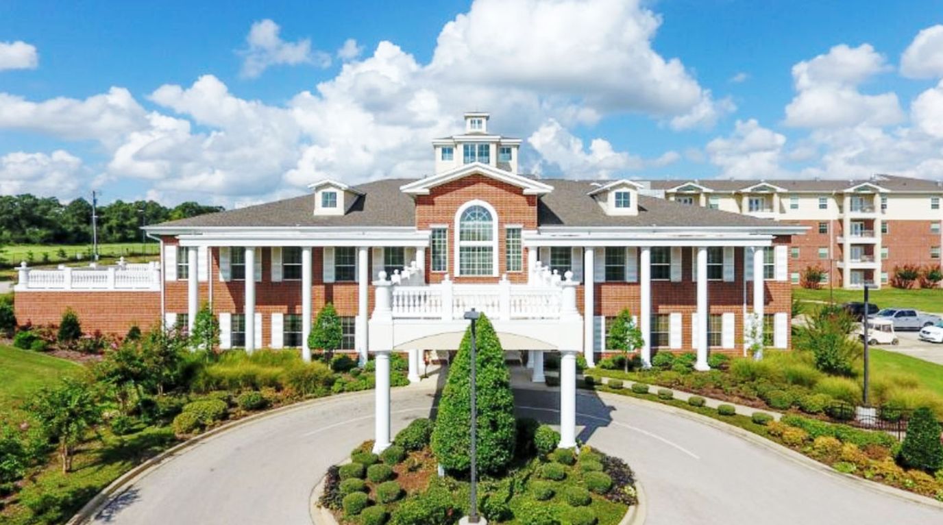 Exterior view of Meadow Lake Senior Living facility