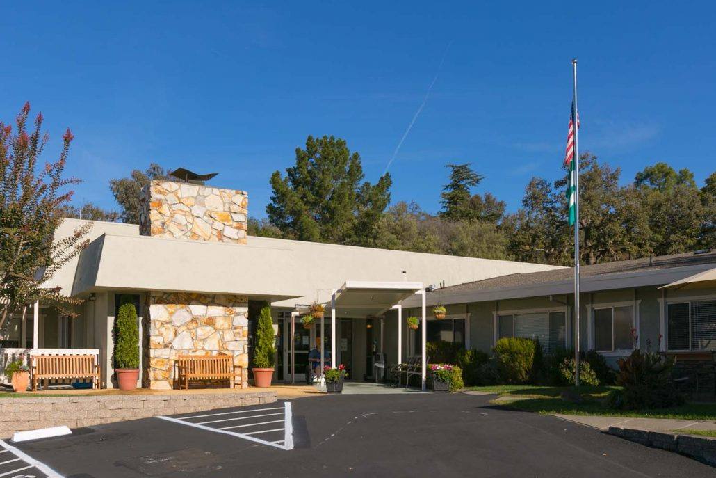 Exterior view of Summerfield Healthcare Center