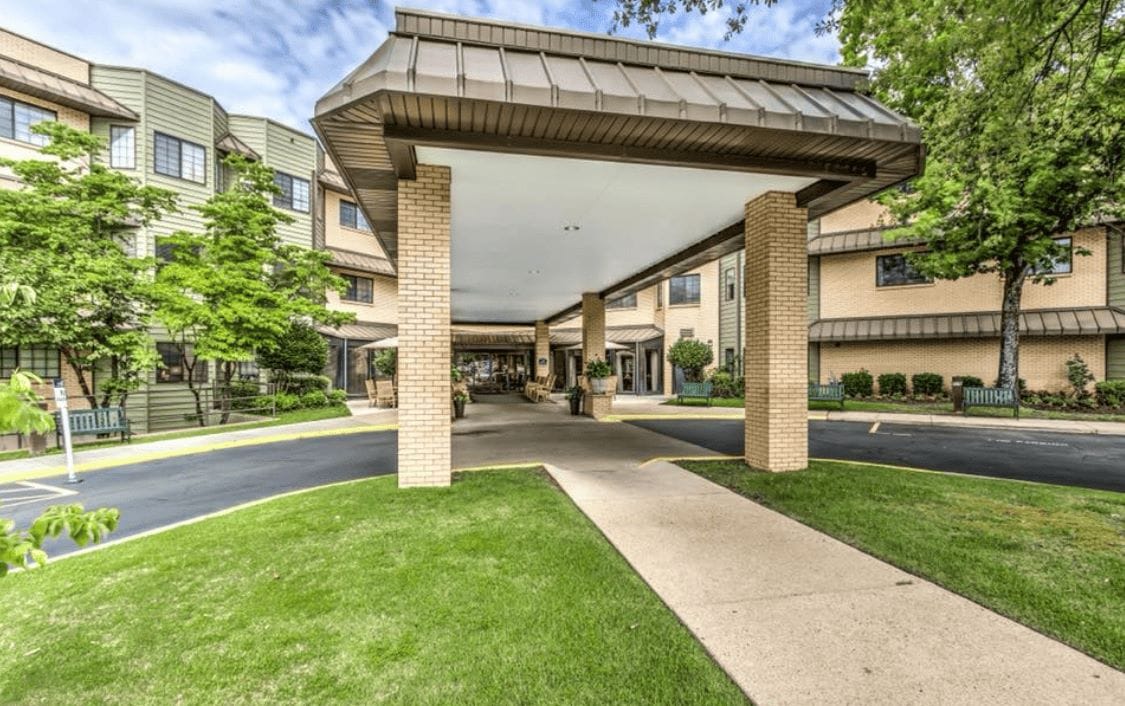 Entrance of West Shores facility with covered walkway